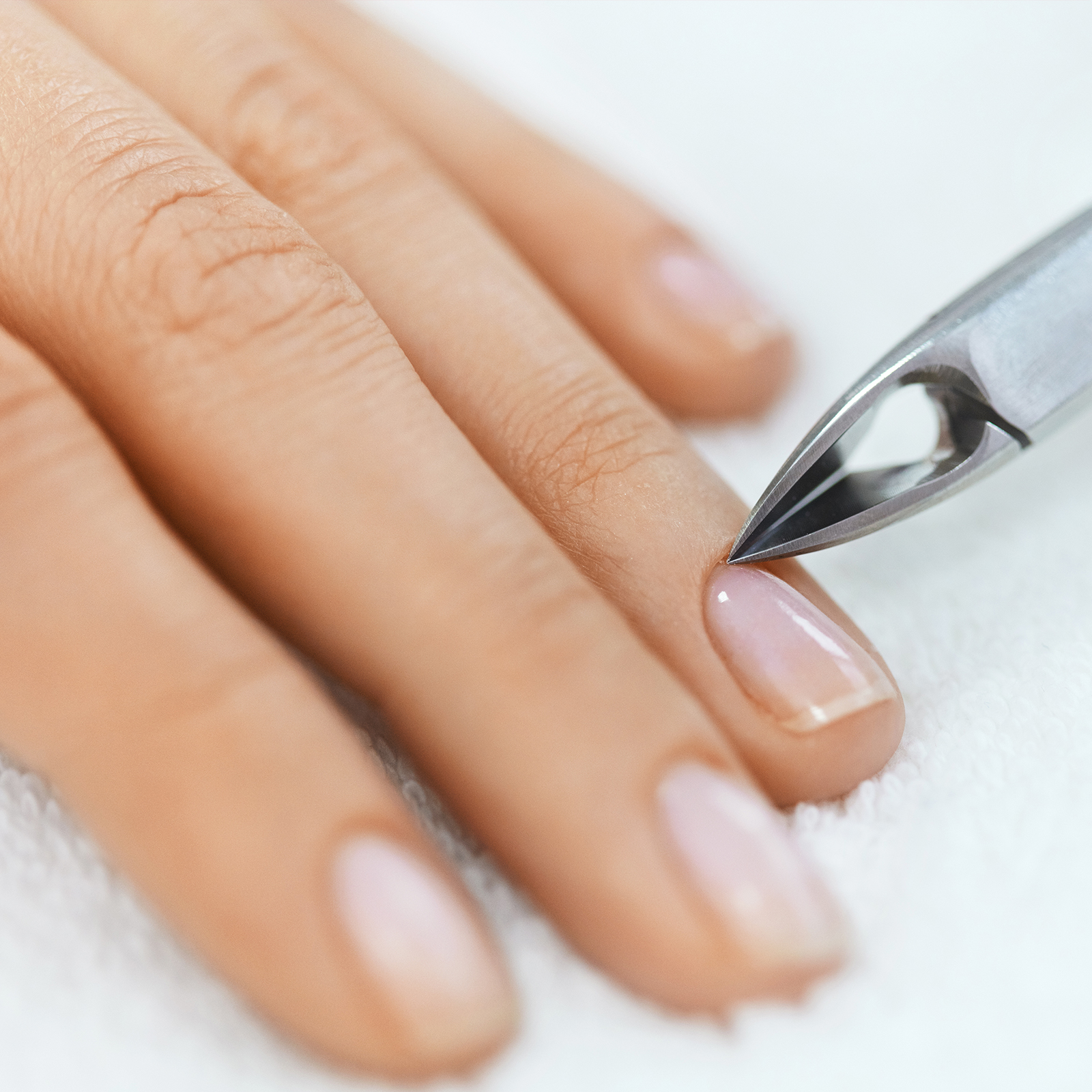 Machen Sie Schluss Mit Der Russian Manicure Technik 